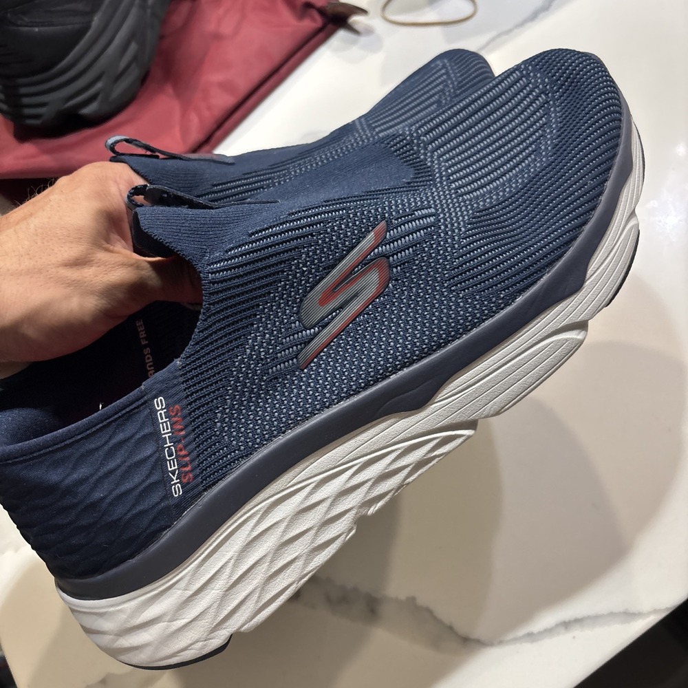 skechers max cushioning mens Size 12 Extra Wide Fit